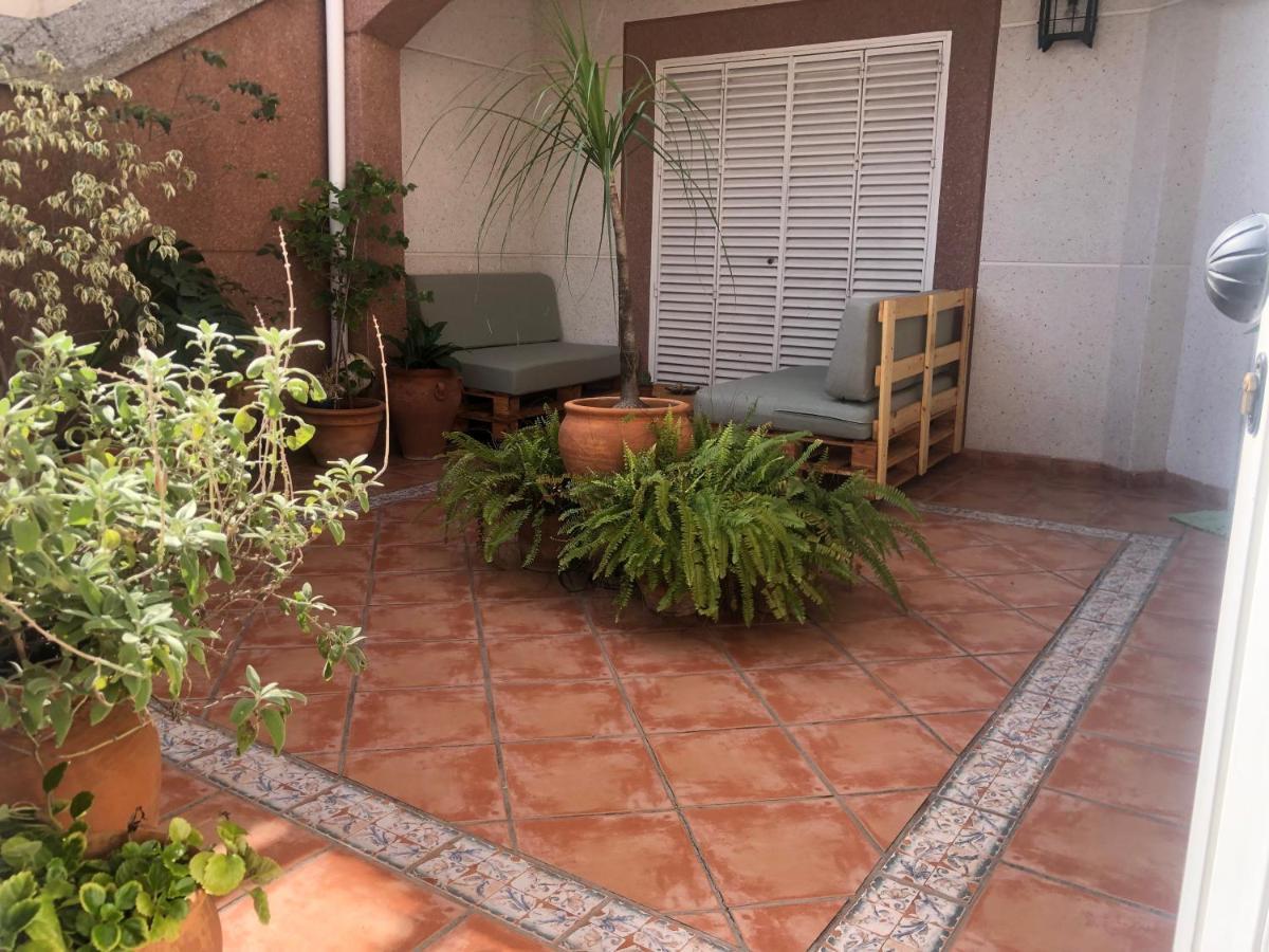 Appartement Familia Anfitriona Acoge à Séville Extérieur photo