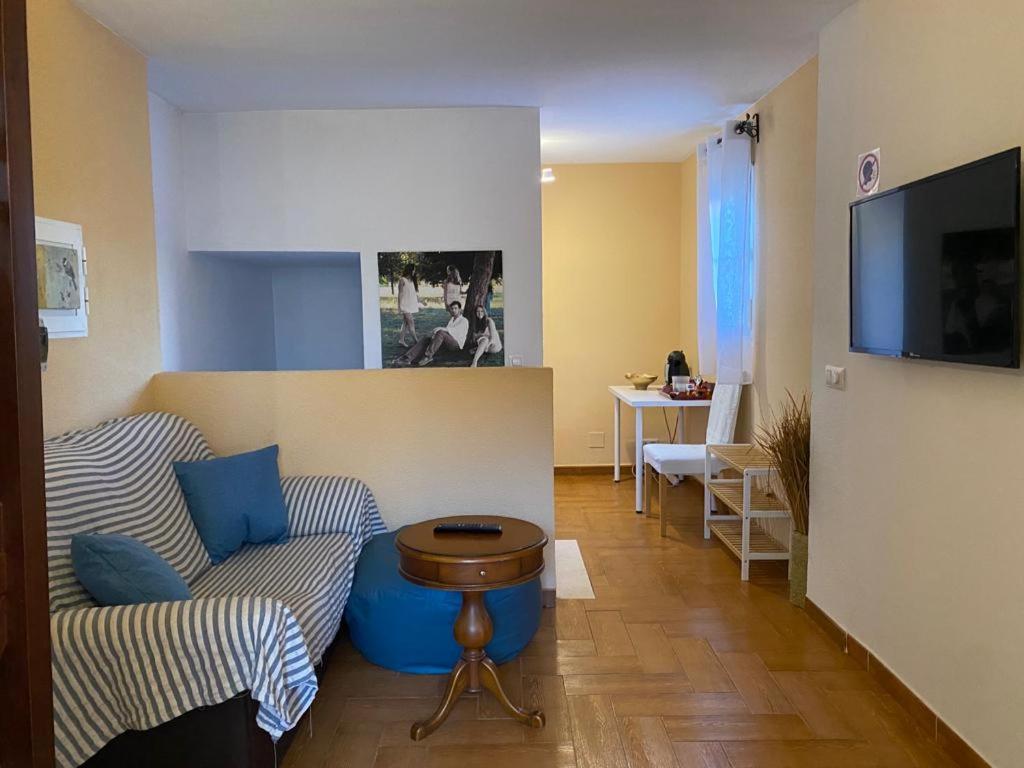 Appartement Familia Anfitriona Acoge à Séville Extérieur photo